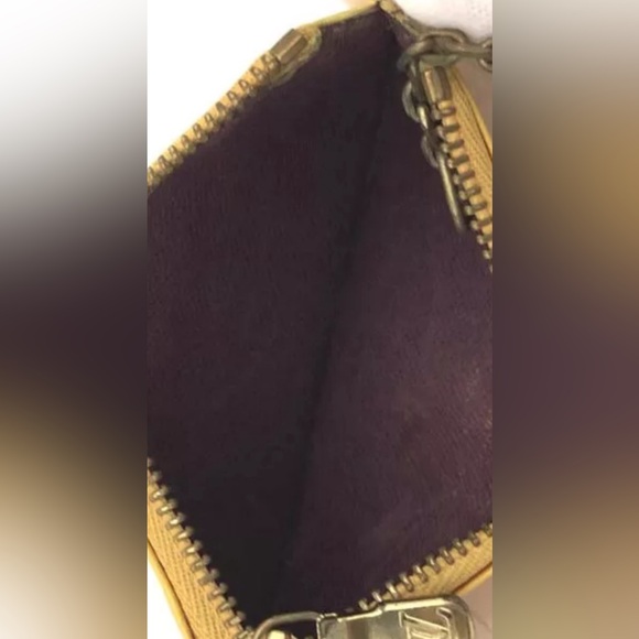Louis Vuitton Epi Pochette Cles Leather Wallet Coin Purse - Picture 5 of 8